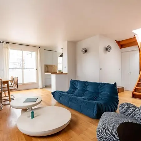 Apartamento Large 3-bedroom With Terrace 15